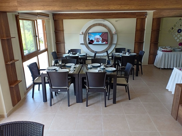 Imagen del bar/restaurante del In Forest G&ouml;cek. Foto 7