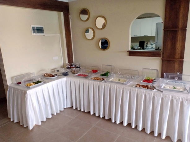 Imagen del bar/restaurante del In Forest G&ouml;cek. Foto 17