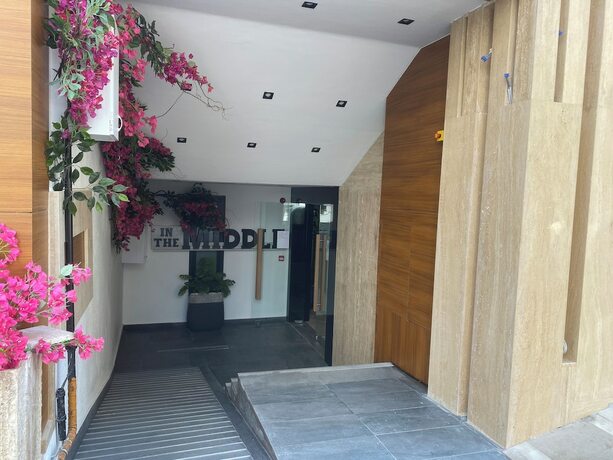 Imagen general del In The Middle Hotel. Foto 4