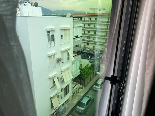 Imagen general del In The Middle Hotel. Foto 12