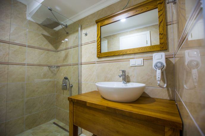 Imagen de la habitación del Infinity City Hotel. Foto 2