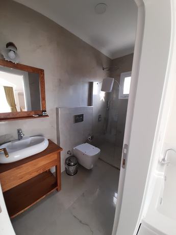 Imagen de la habitación del Infinity Ruby Hotel. Foto 8