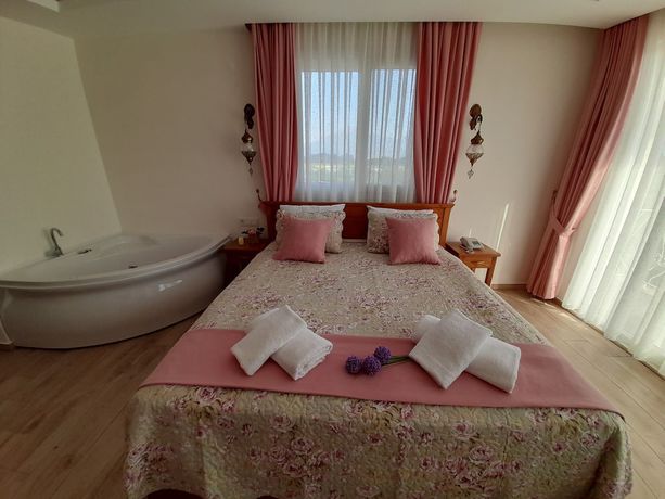 Imagen de la habitación del Infinity Ruby Hotel. Foto 11