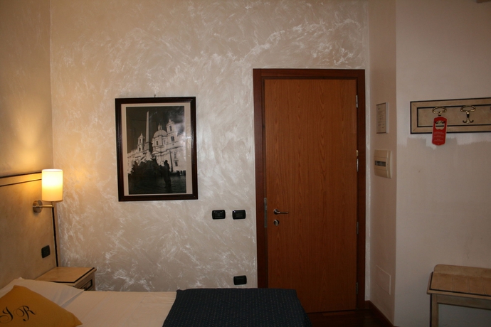 Imagen de la habitación del Inn Rome Rooms and Suites. Foto 3