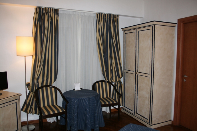 Imagen de la habitación del Inn Rome Rooms and Suites. Foto 4