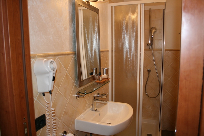 Imagen de la habitación del Inn Rome Rooms and Suites. Foto 9