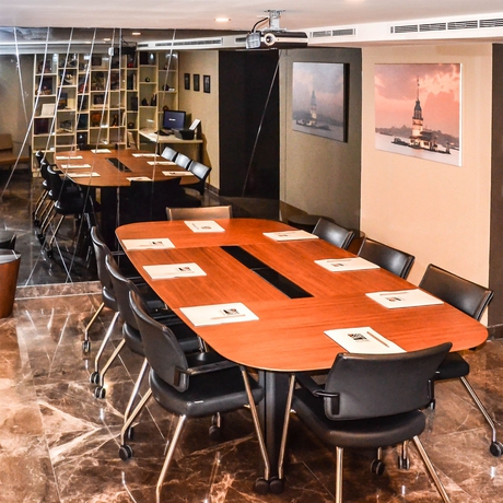 Imagen de los interiores del Inncity Hotel Nişantaşı. Foto 8