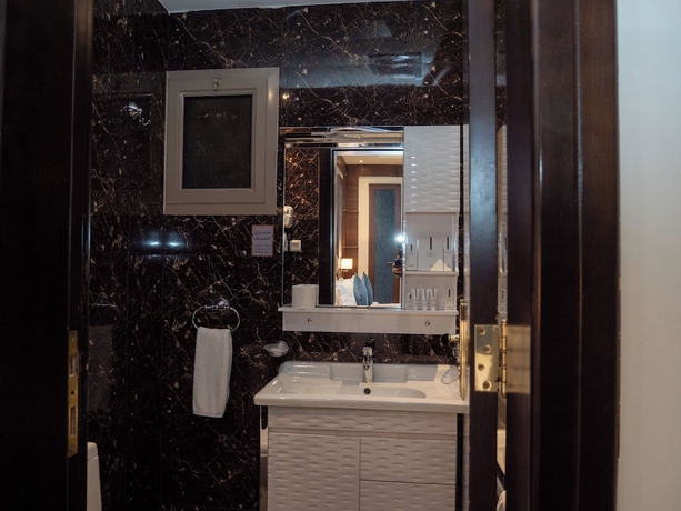 Imagen de la habitación del Innyar Hotel. Foto 6