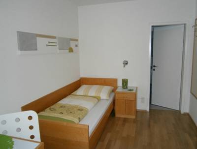 Imagen de la habitación del Institut St.sebastian. Foto 7