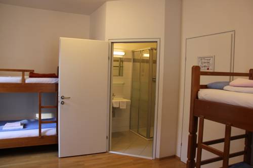 Imagen de la habitación del Institut St.sebastian. Foto 8