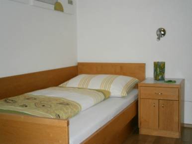 Imagen de la habitación del Institut St.sebastian. Foto 13