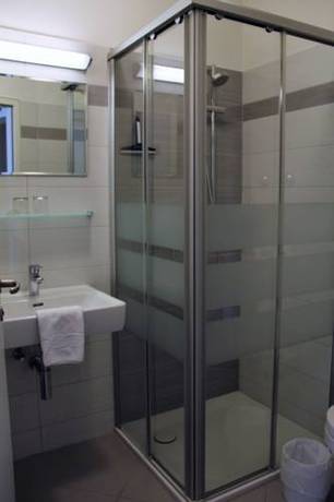 Imagen de la habitación del Institut St.sebastian. Foto 15