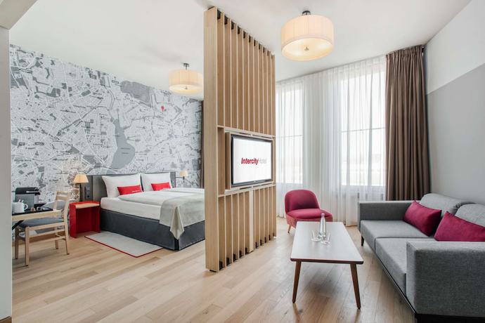 Imagen de la habitación del IntercityHotel Hamburg-Barmbek. Foto 5