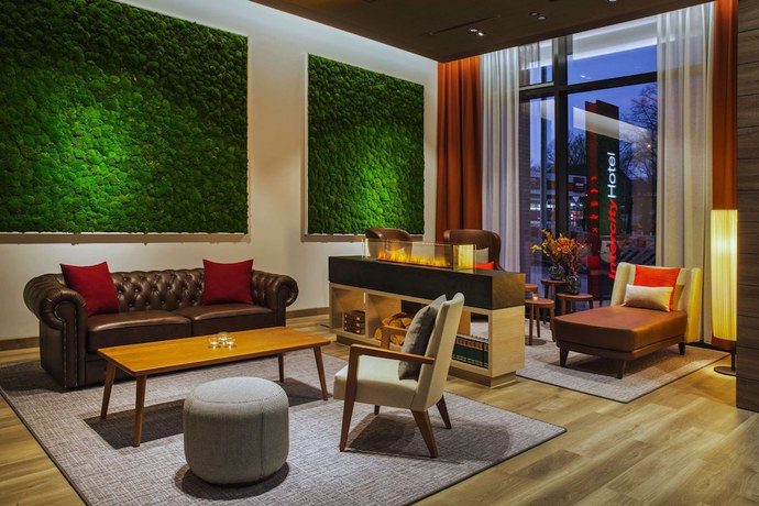 Imagen de los interiores del IntercityHotel Hamburg-Barmbek. Foto 18