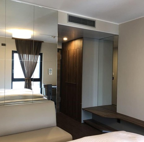 Imagen de la habitación del Intergroup Business and Design Hotel Ingolstadt. Foto 11