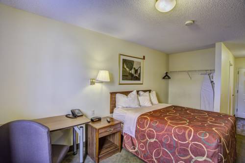 Imagen de la habitación del Intown Suites Clarksville. Foto 5