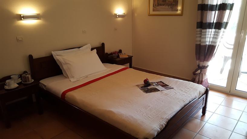 Imagen de la habitación del Ionio Hotel. Foto 3