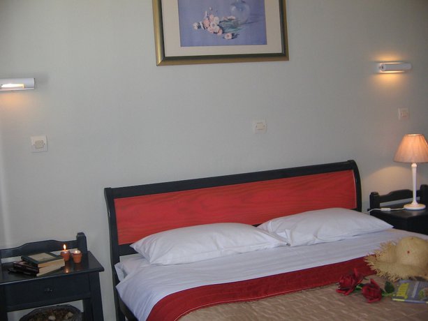 Imagen de la habitación del Ionio Hotel. Foto 5