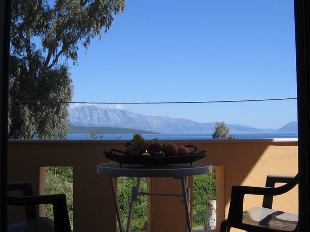 Imagen de la habitación del Ionio Hotel. Foto 17