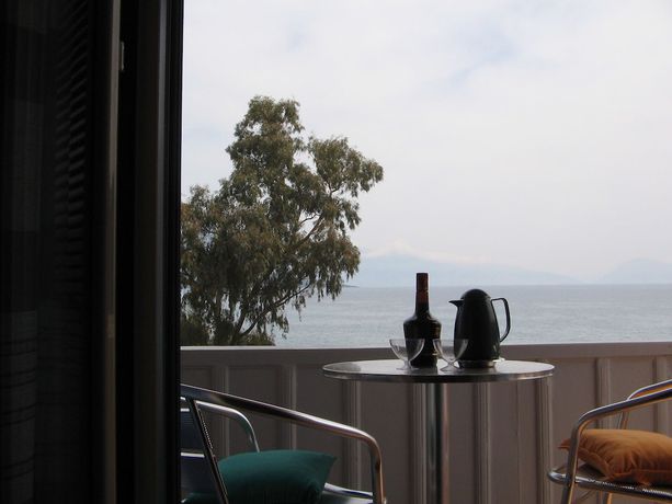 Imagen de la habitación del Ionio Hotel. Foto 18