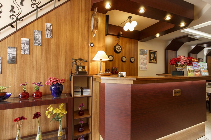 Imagen de los interiores del Ipekyolu Hotel. Foto 16