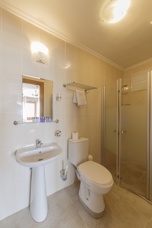 Imagen de la habitación del Ipekyolu Hotel. Foto 9