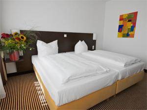 Imagen de la habitación del Iq Hotel, Langenau. Foto 7