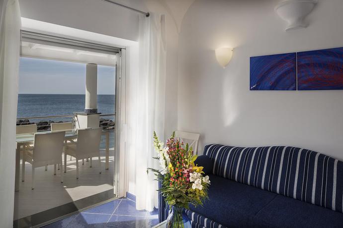 Imagen de la habitación del Ischia Blu Resort. Foto 4