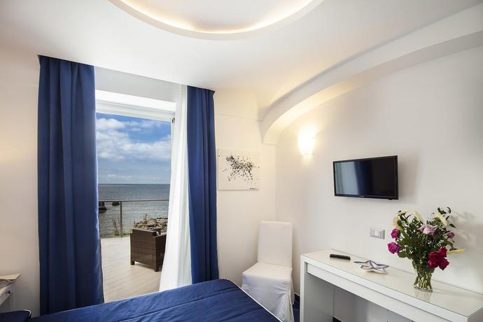 Imagen de la habitación del Ischia Blu Resort. Foto 5