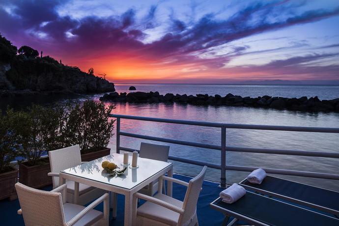 Imagen de la habitación del Ischia Blu Resort. Foto 7