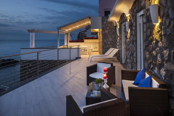 Imagen de los exteriores del Ischia Blu Resort. Foto 16