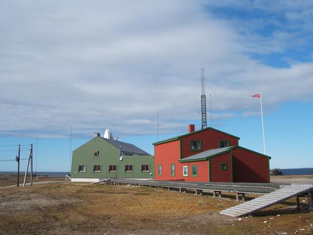 Imagen general del Isfjord radio. Foto 9