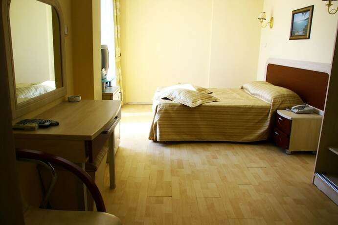 Imagen de la habitación del Isik Otel. Foto 13