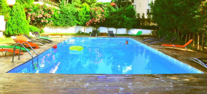Imagen de la piscina del Island Hotel, Maltepe. Foto 15