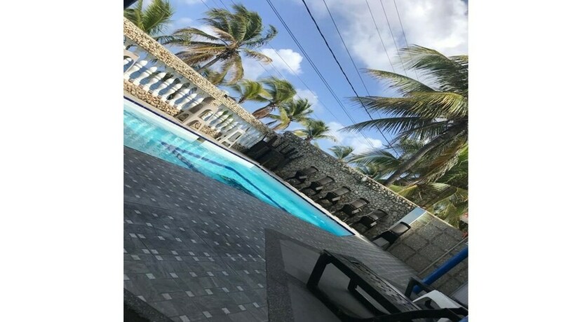 Imagen de la piscina del Island House Hotels. Foto 35