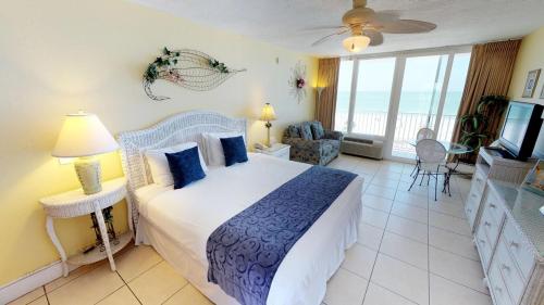 Imagen de la habitación del Island Inn Beach Resort. Foto 9
