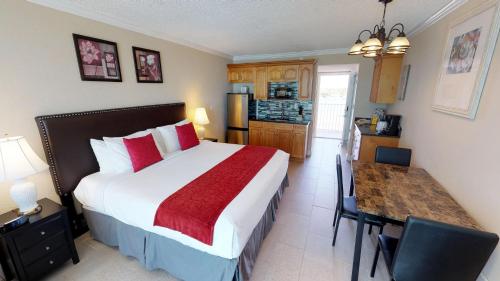 Imagen general del Island Inn Beach Resort. Foto 6