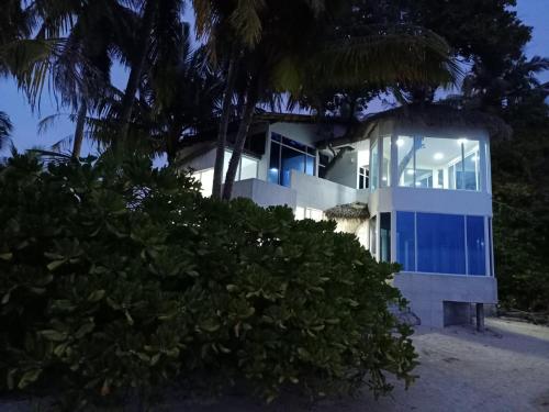 Imagen de la habitación del Island Life Maldives Retreat and Spa. Foto 17