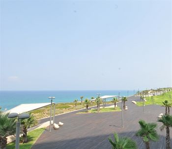 Imagen de los exteriores del Island Luxurious Suites Hotel. Foto 5