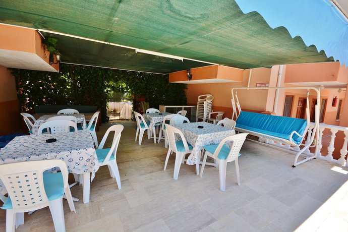 Imagen del bar/restaurante del Istanbul Apart Hotel. Foto 3