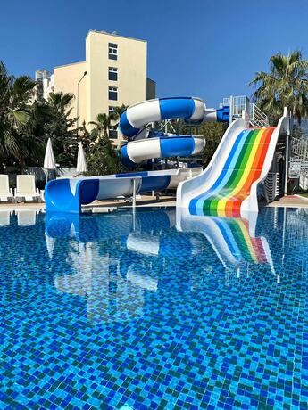 Imagen general del Istanbul Beach Hotel. Foto 4