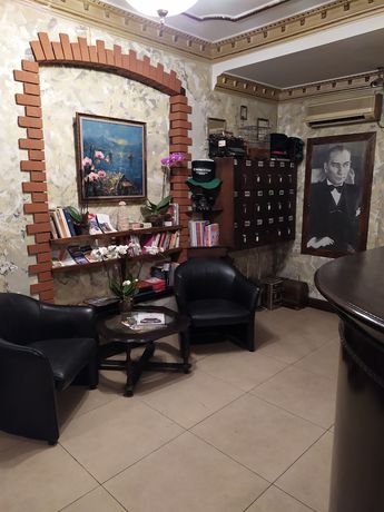 Imagen de los interiores del Istanbul Irish Hotel. Foto 15