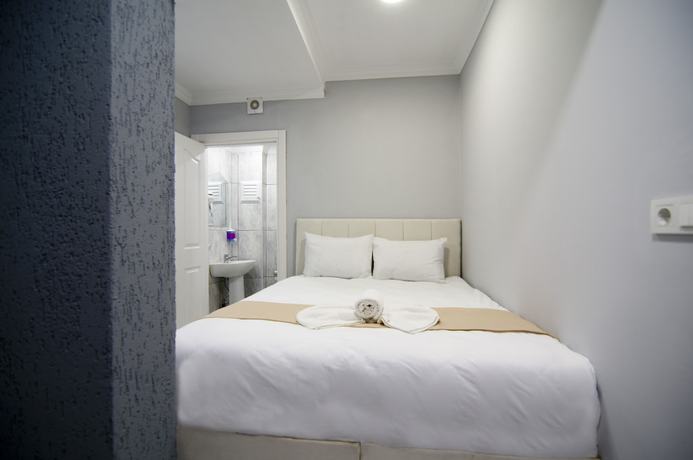 Imagen de la habitación del Istanbul Palace Hotel. Foto 11