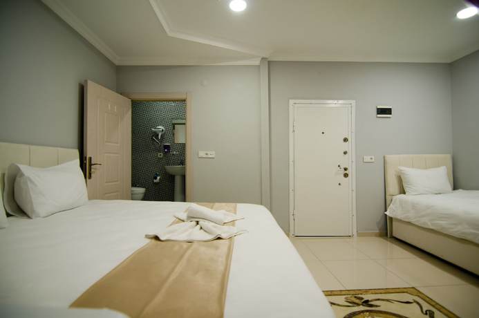 Imagen de la habitación del Istanbul Palace Hotel. Foto 19