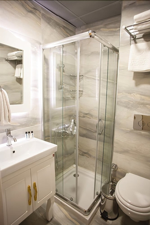 Imagen de la habitación del Istanburg Efes Hotel. Foto 16