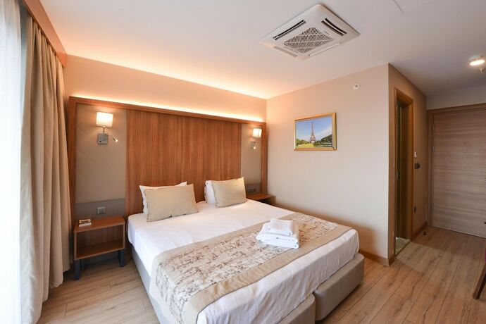 Imagen de la habitación del Istport Hotel. Foto 14