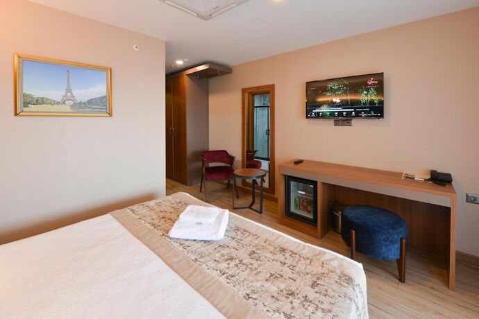 Imagen de la habitación del Istport Hotel. Foto 16