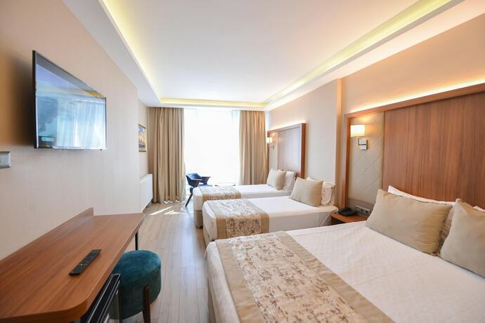 Imagen de la habitación del Istport Hotel. Foto 19