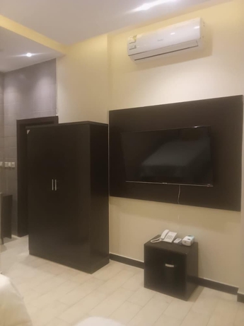 Imagen de la habitación del Ivana Hotel Suites. Foto 5