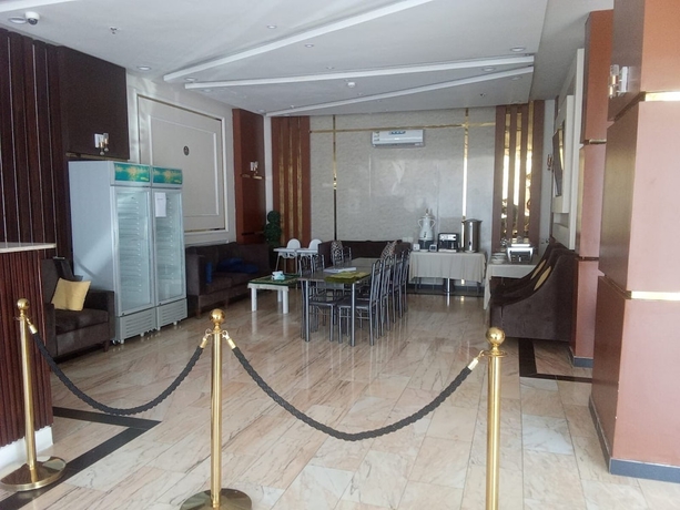 Imagen de los interiores del Ivana Hotel Suites. Foto 16